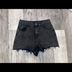 Nasty Gal Black/Gray Washed Distressed Shorts 🖤🐝